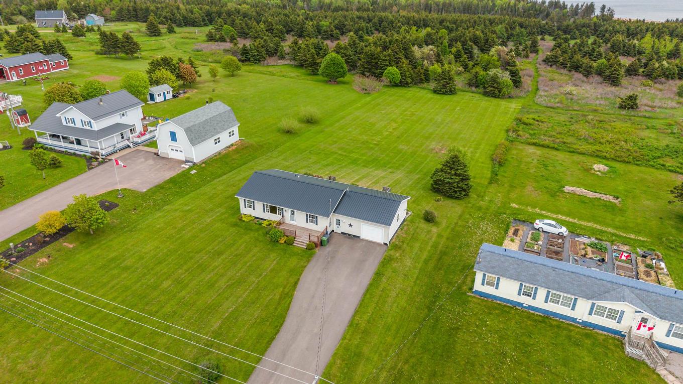 19 Macphee Avenue, Souris, PE