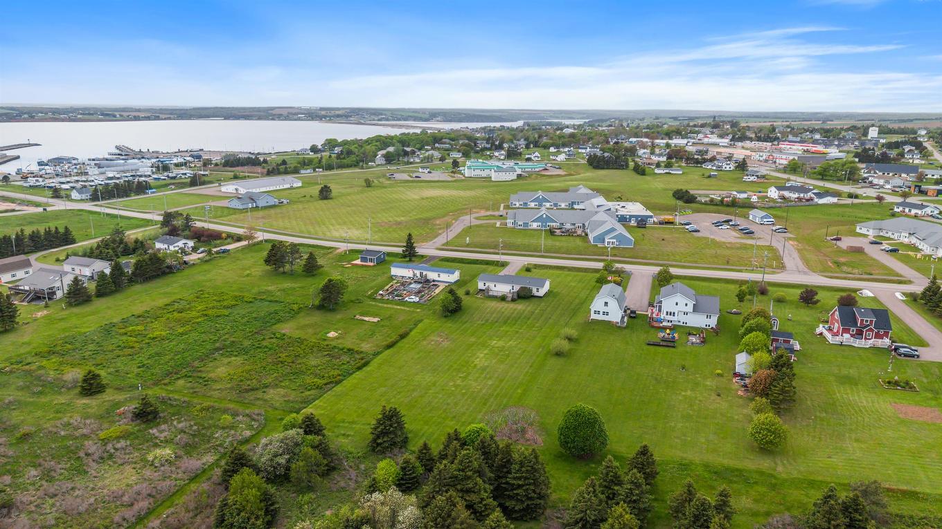 19 Macphee Avenue, Souris, PE