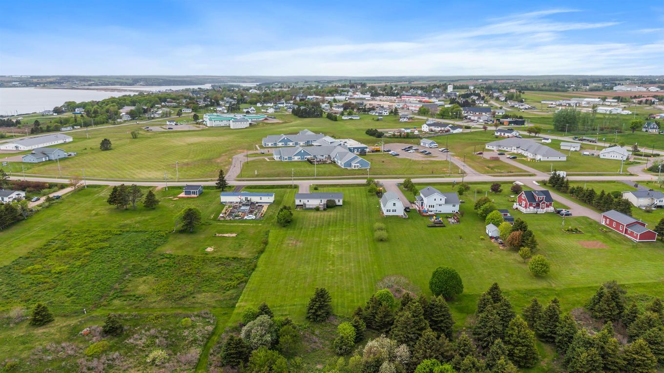 19 Macphee Avenue, Souris, PE