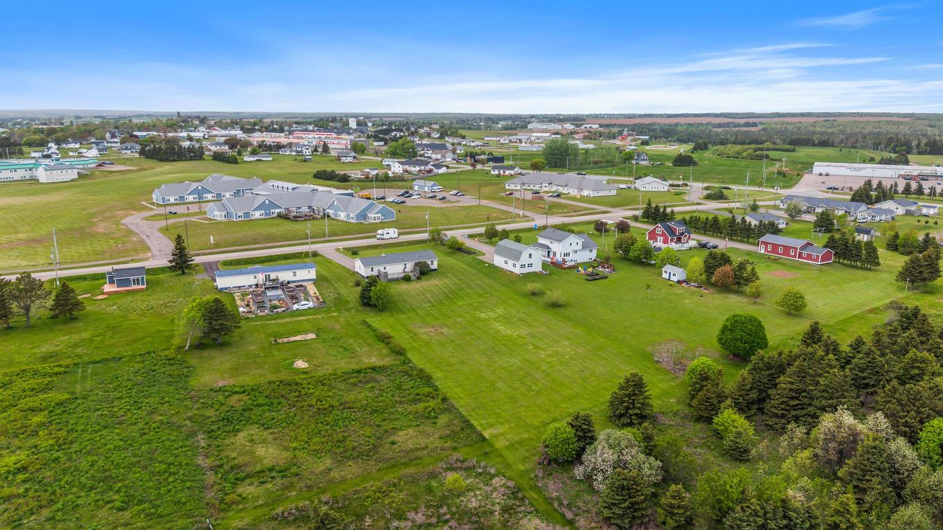 19 Macphee Avenue, Souris, PE