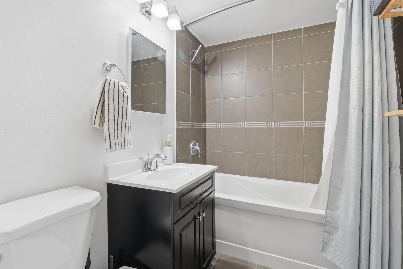 806 5959 Spring Garden Road, Halifax, NS