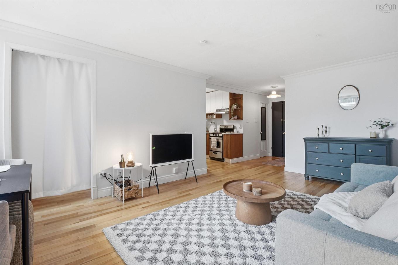 806 5959 Spring Garden Road, Halifax, NS