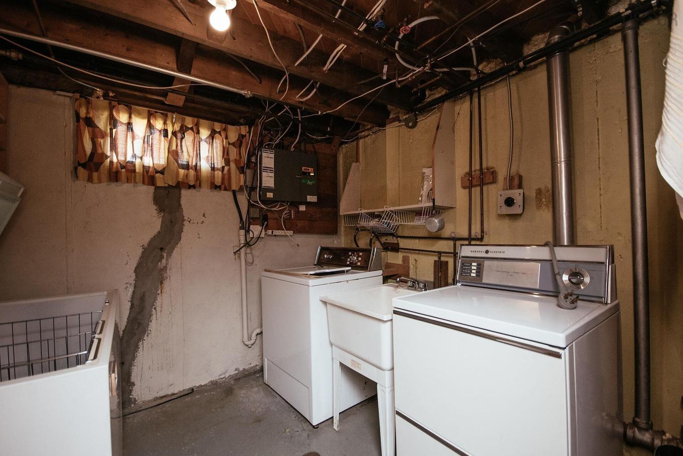 2879 Ralph Devlin Drive, Halifax, NS