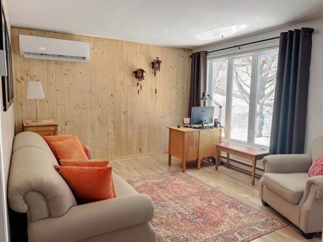 Living Room - 3 Rue Du Beau-Pré, Matapédia, QC - Indoor