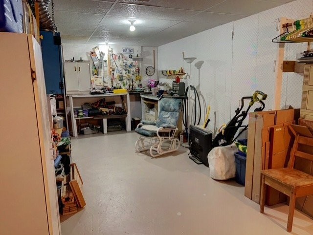 Workshop - 3 Rue Du Beau-Pré, Matapédia, QC - Indoor