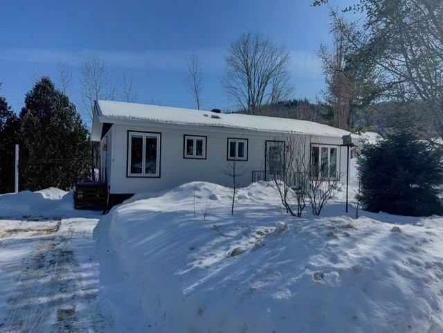 Front of Structure - 3 Rue Du Beau-Pré, Matapédia, QC - Outdoor