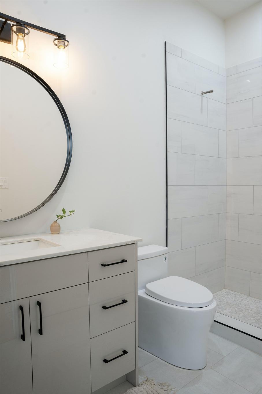 3222 96 High Street N, Thunder Bay, ON - Indoor Photo Showing Bathroom