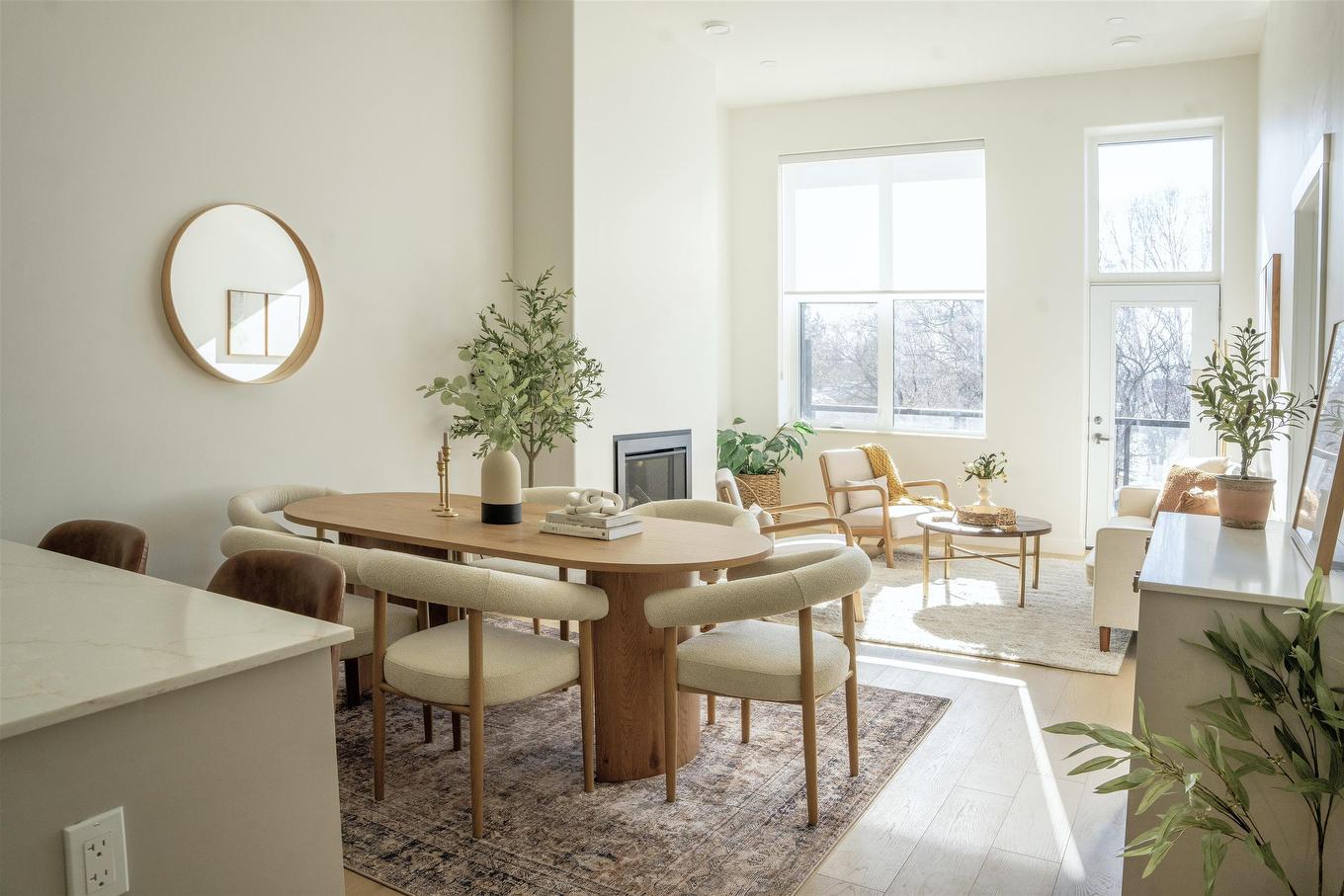 3222 96 High Street N, Thunder Bay, ON - Indoor Photo Showing Dining Room