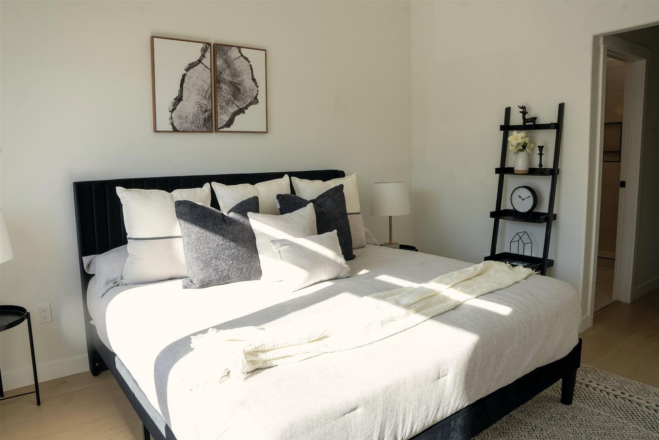 3222 96 High Street N, Thunder Bay, ON - Indoor Photo Showing Bedroom