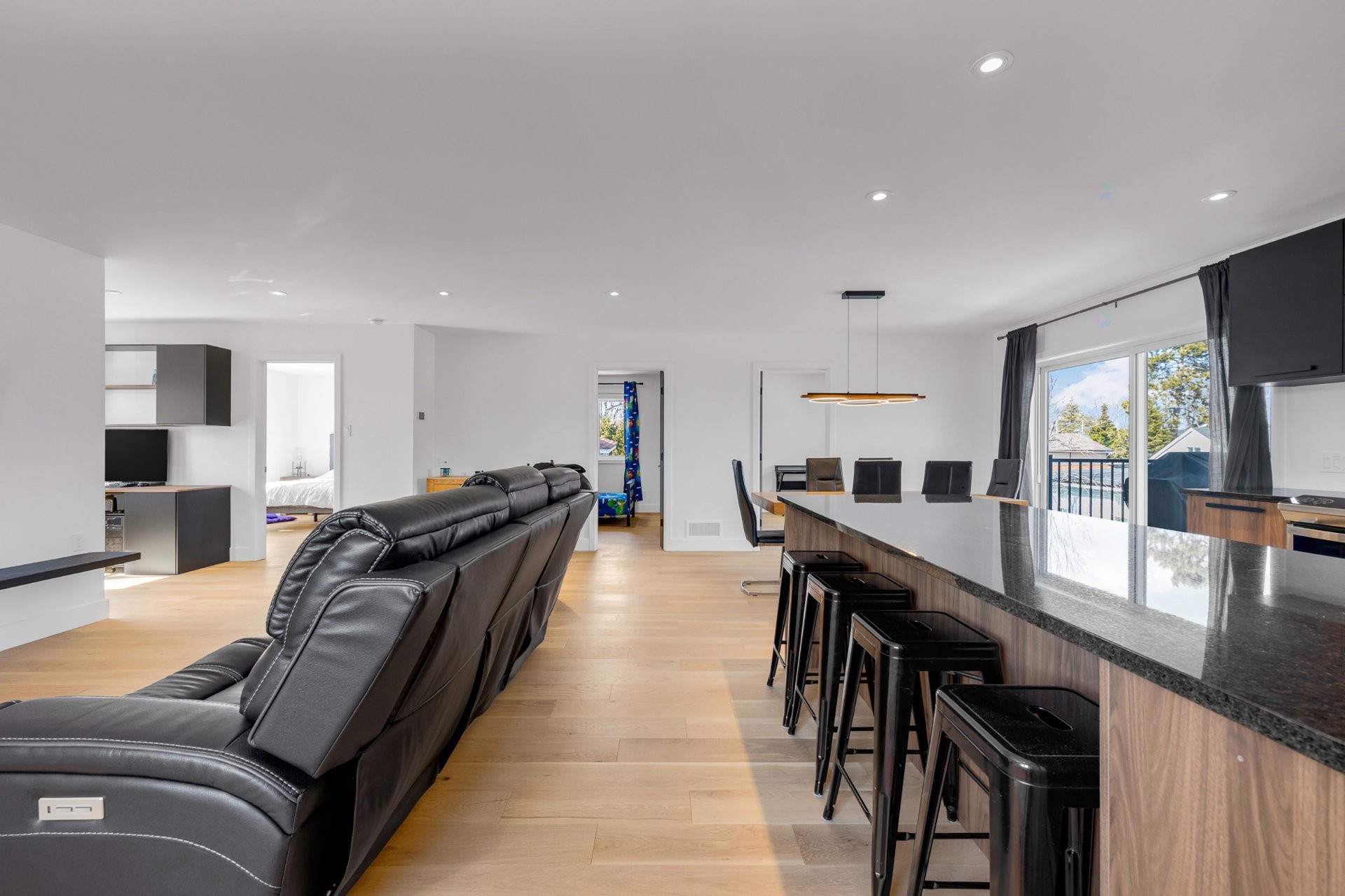 Kitchen - 1559 53E Avenue, Laval (Laval-Ouest), QC - Indoor