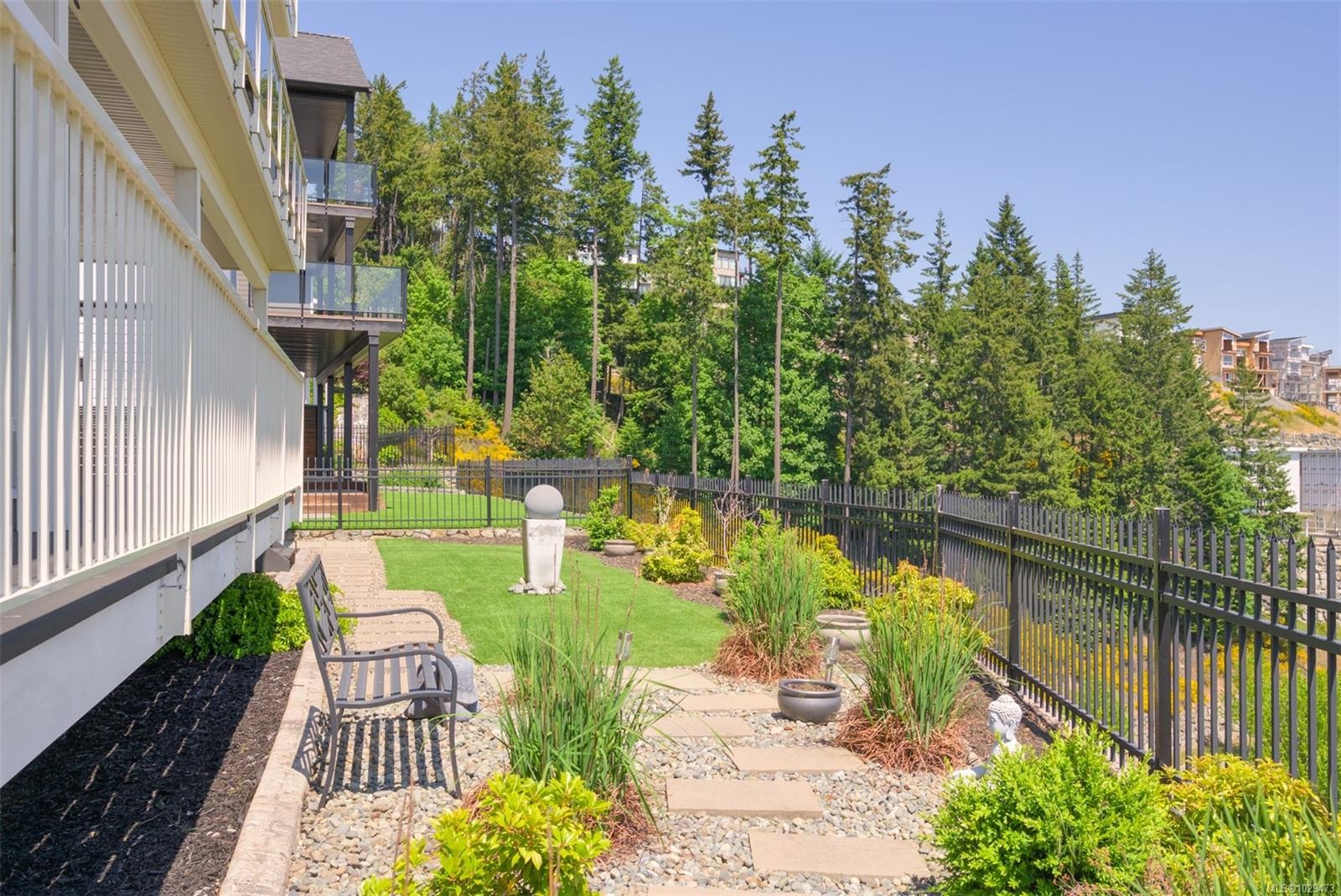 2279 Nicklaus Dr, Langford, BC