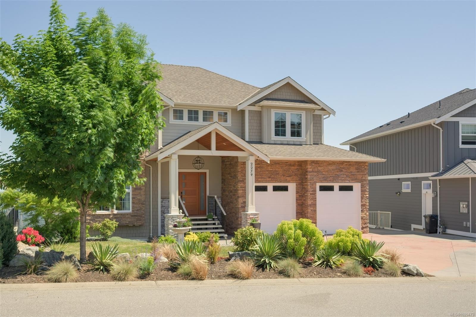 2279 Nicklaus Dr, Langford, BC