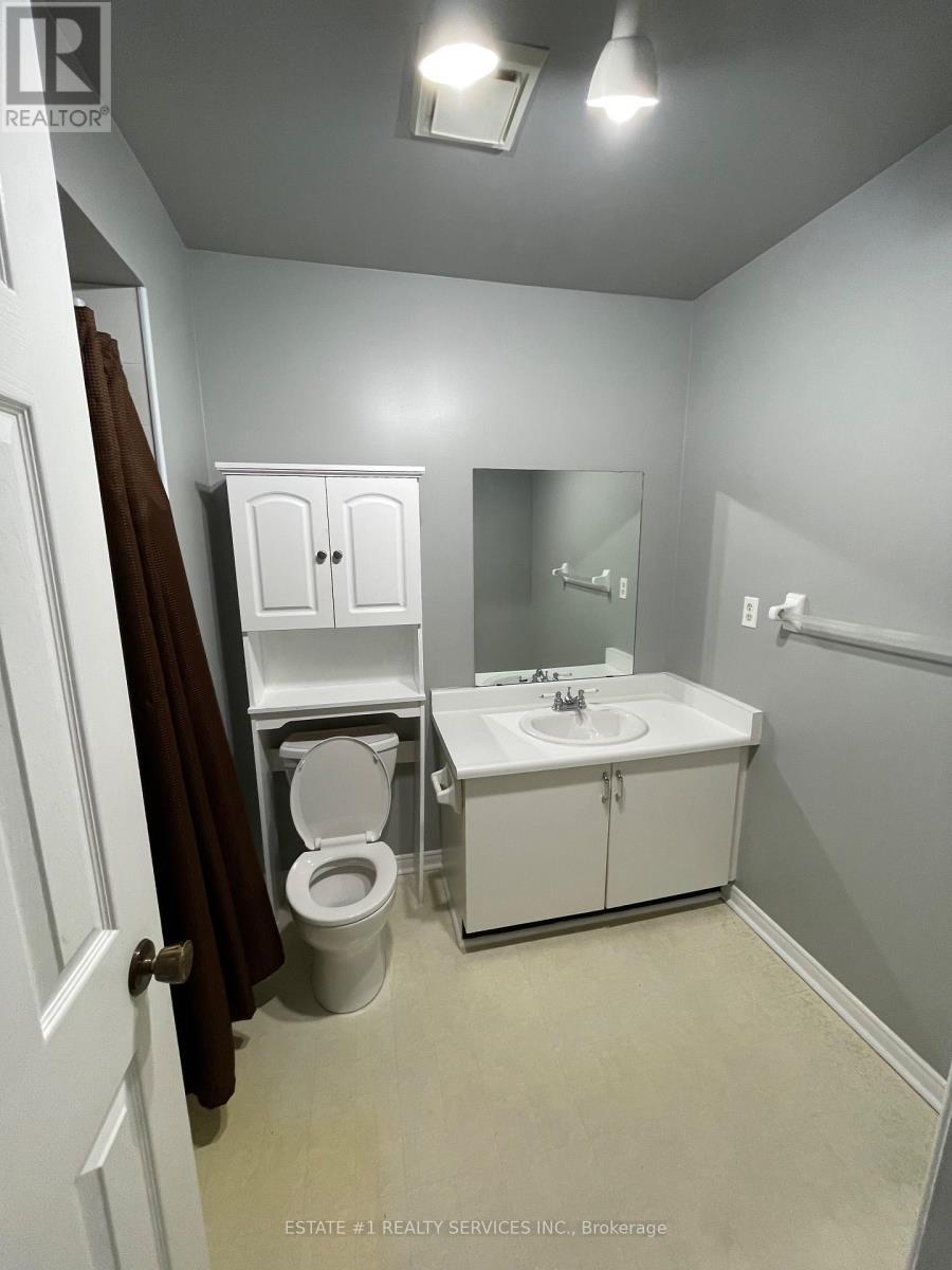 2943 Gulfstream Way, Mississauga, ON - Indoor