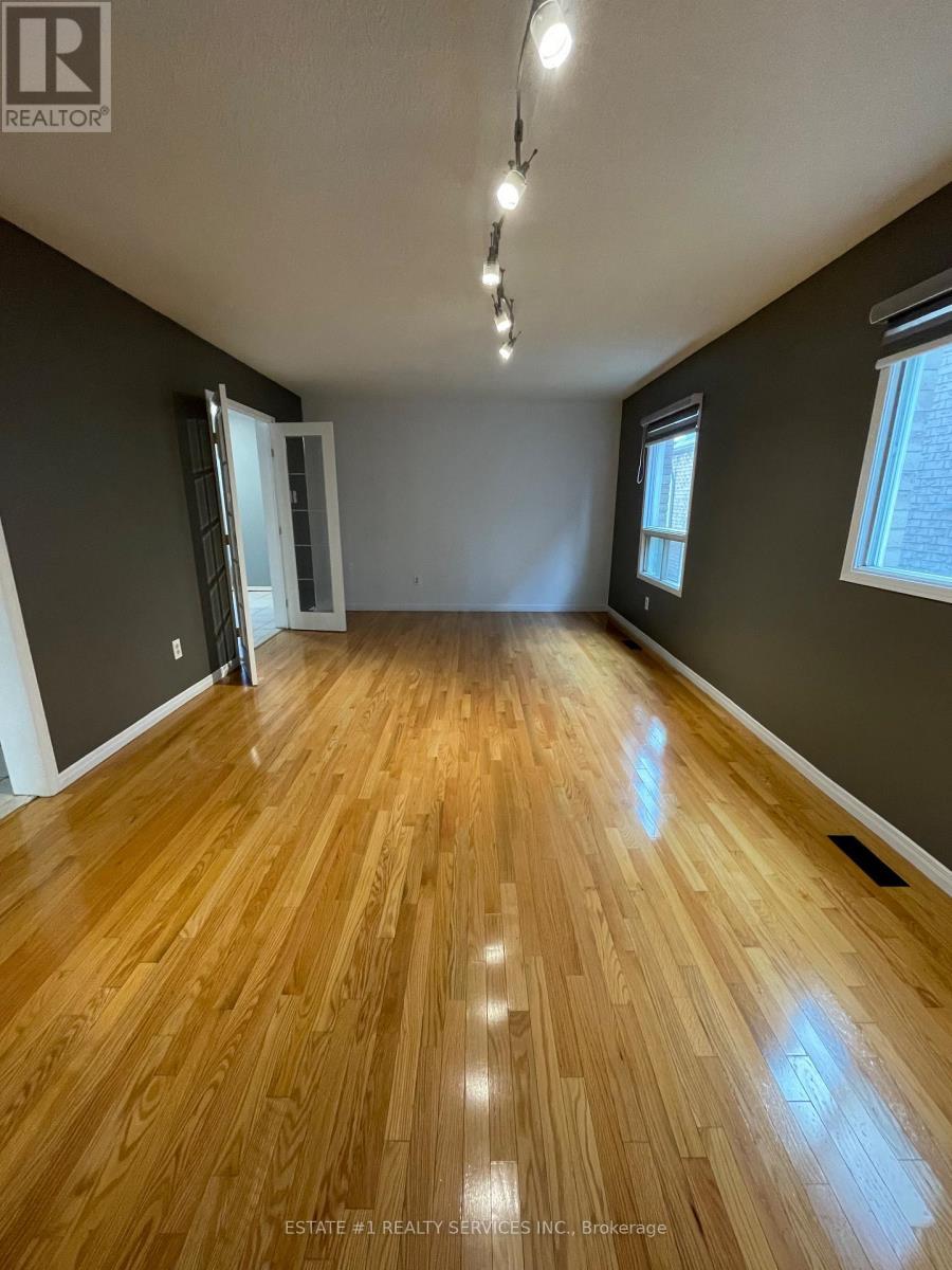 2943 Gulfstream Way, Mississauga, ON - Indoor Photo Showing Other Room