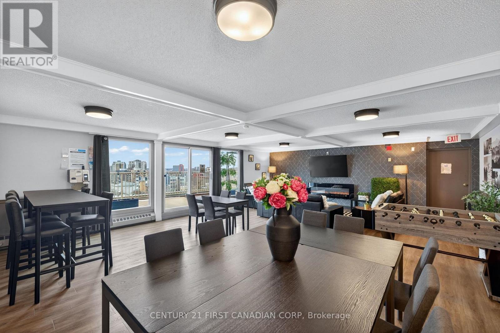 405 - 440 Central Avenue, London East (East F), ON - Indoor Photo Showing Dining Room