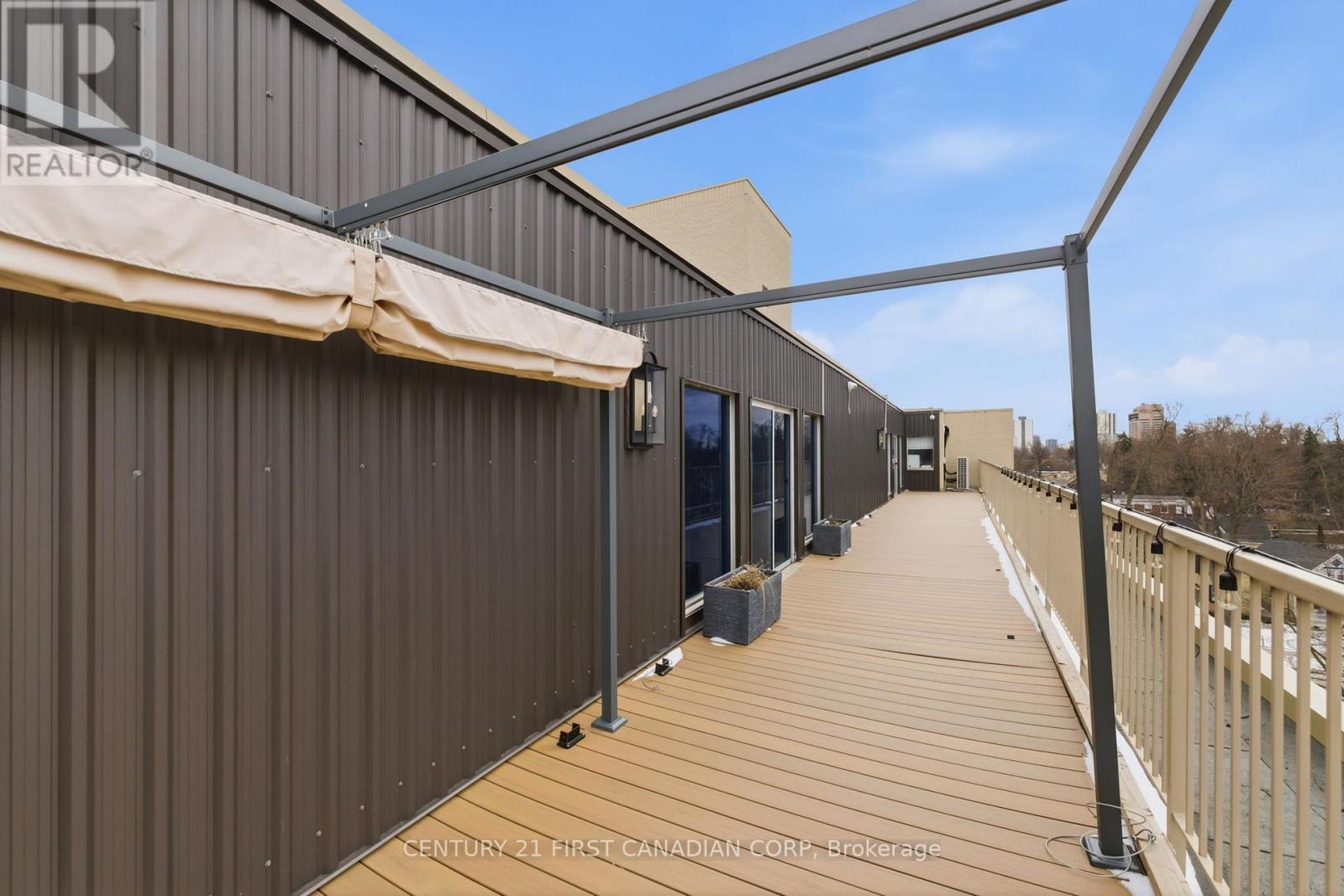 405 - 440 Central Avenue, London East (East F), ON - Outdoor With Exterior