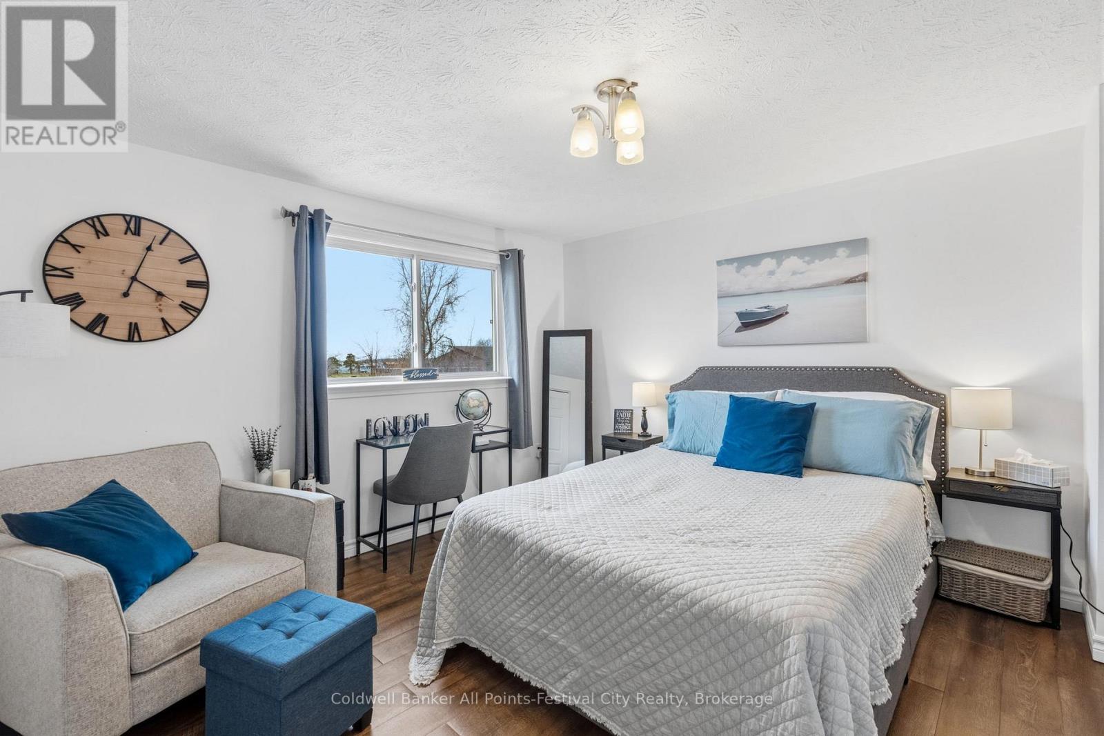 146 Bennett Street E, Goderich (Goderich (Town)), ON - Indoor Photo Showing Bedroom