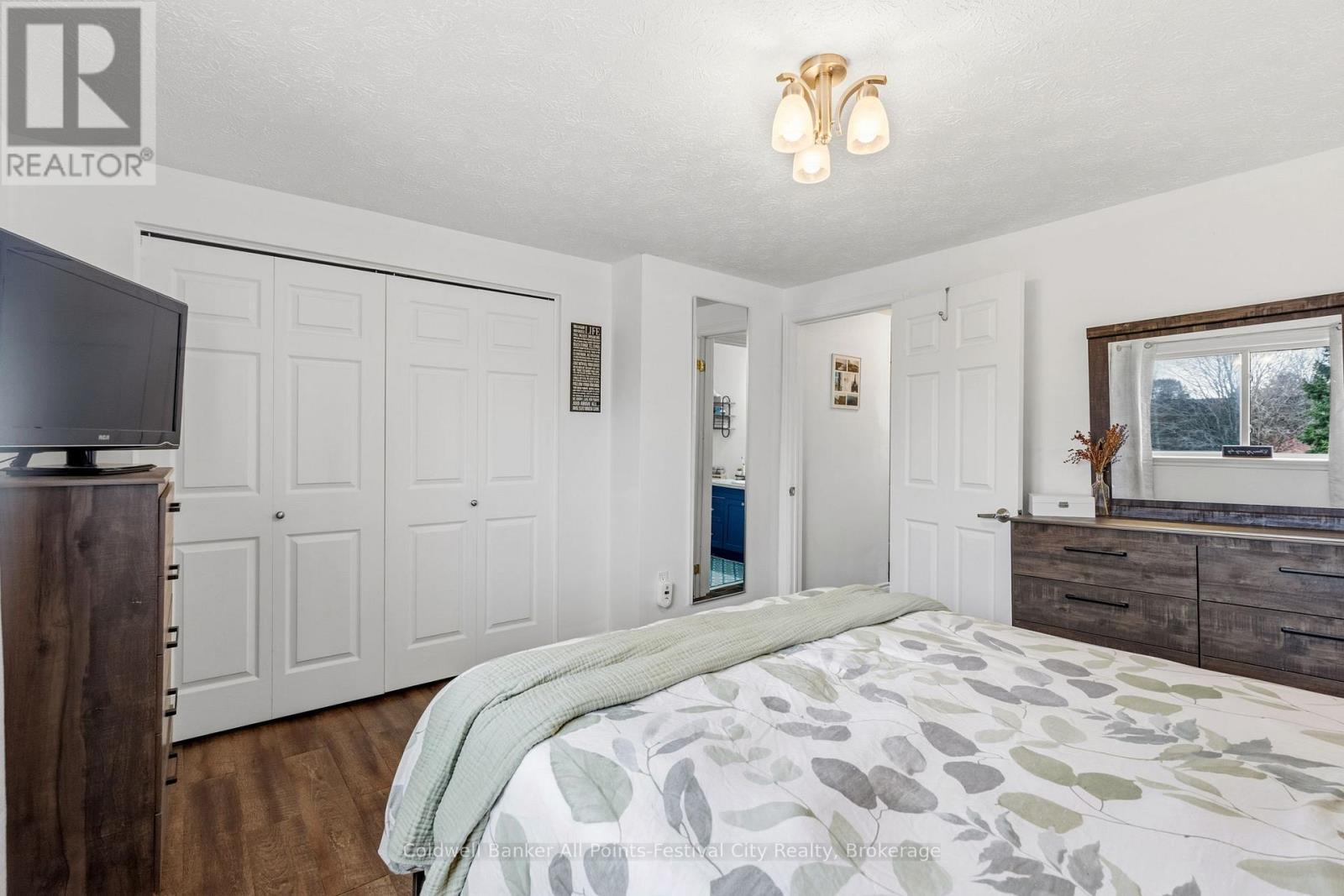 146 Bennett Street E, Goderich (Goderich (Town)), ON - Indoor Photo Showing Bedroom