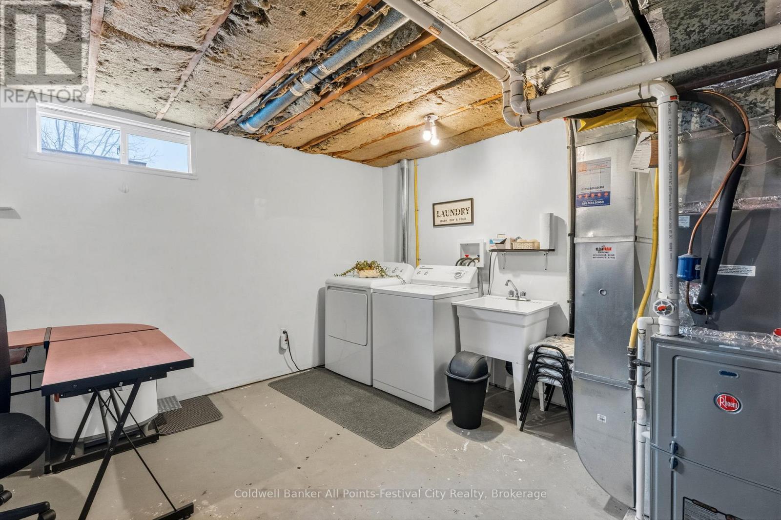 146 Bennett Street E, Goderich (Goderich (Town)), ON - Indoor Photo Showing Laundry Room