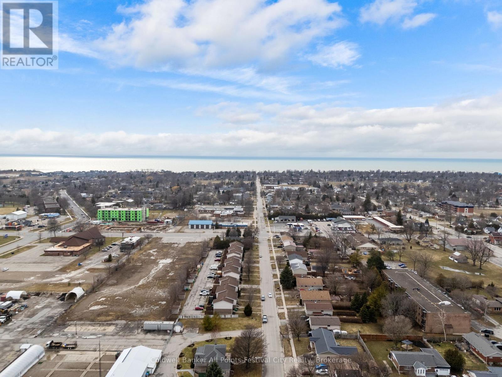 146 Bennett Street E, Goderich (Goderich (Town)), ON - Outdoor With View