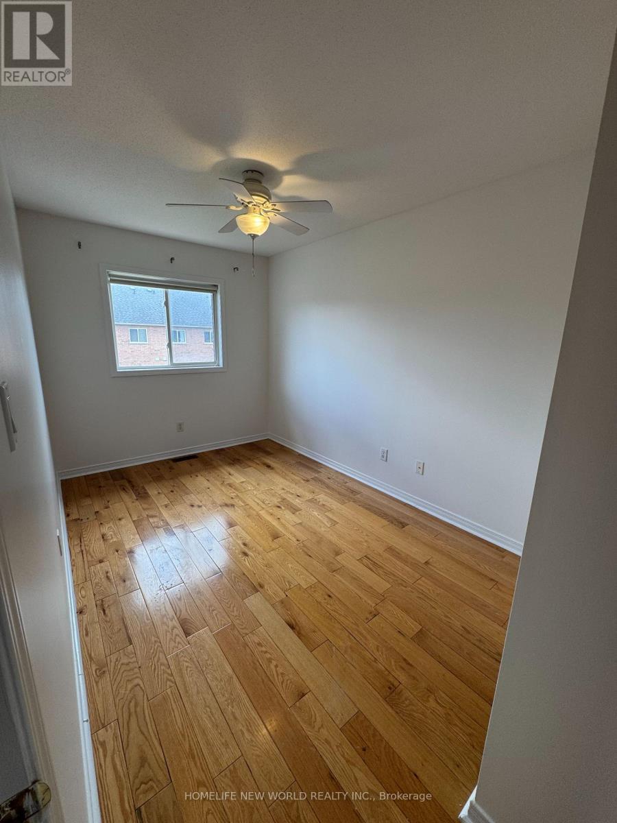 103 Cadillac Crescent, Brampton, ON - Indoor Photo Showing Other Room