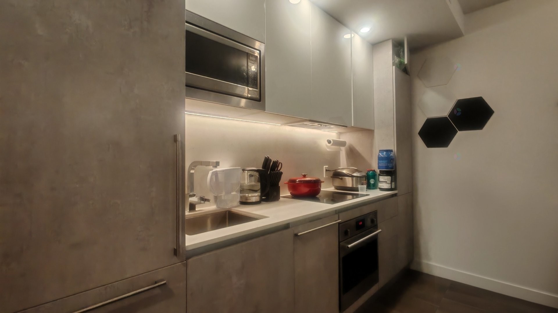 Cuisine - 2307-1400 Boul. René-Lévesque O., Montréal (Ville-Marie), QC - Indoor Photo Showing Kitchen