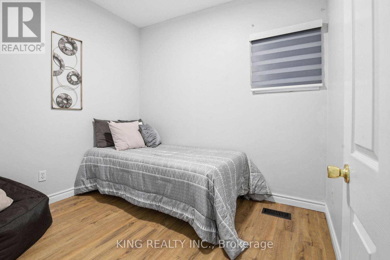 93 Water Street S, Cambridge, ON - Indoor Photo Showing Bedroom