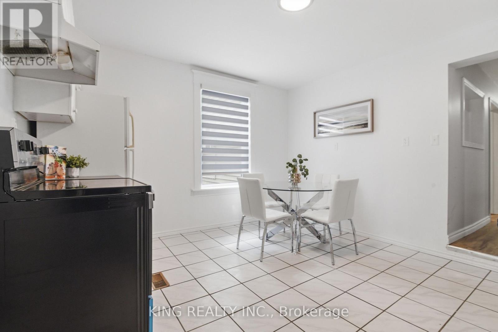 93 Water Street S, Cambridge, ON - Indoor Photo Showing Dining Room