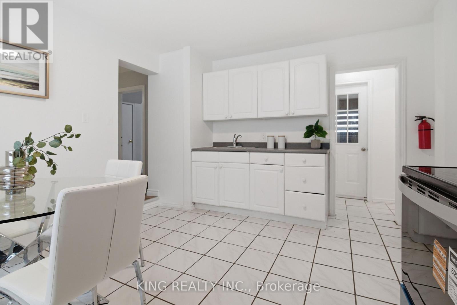 93 Water Street S, Cambridge, ON - Indoor