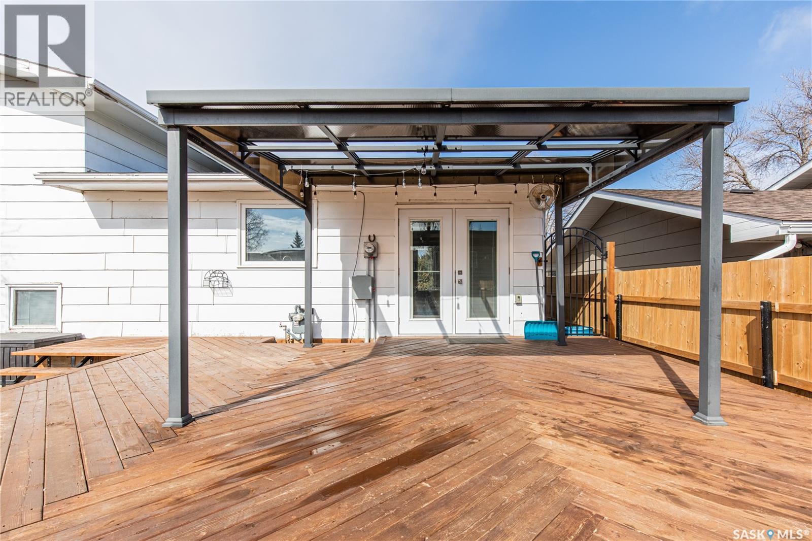 1266 Maybery Crescent, Moose Jaw, SK - Outdoor With Deck Patio Veranda With Exterior