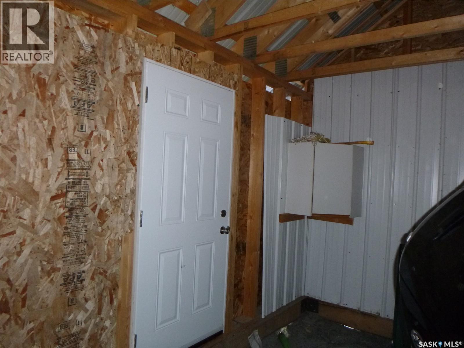 1006 Lake Road, Northern Admin District, SK - Indoor Photo Showing Other Room