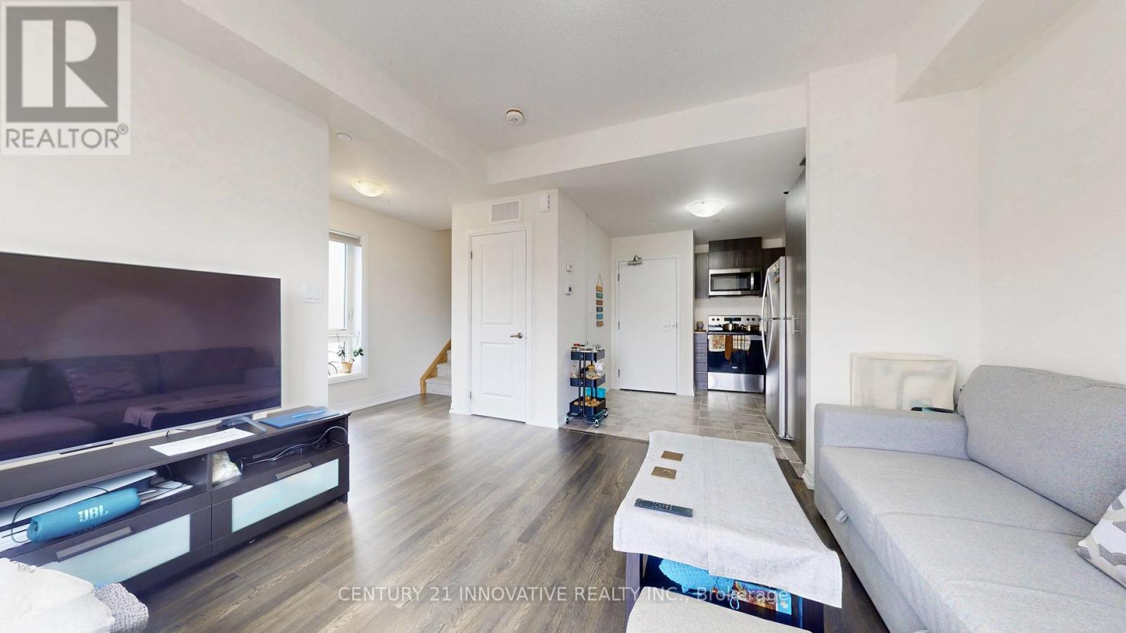 43 - 30 Liben Way, Toronto, ON - Indoor Photo Showing Living Room