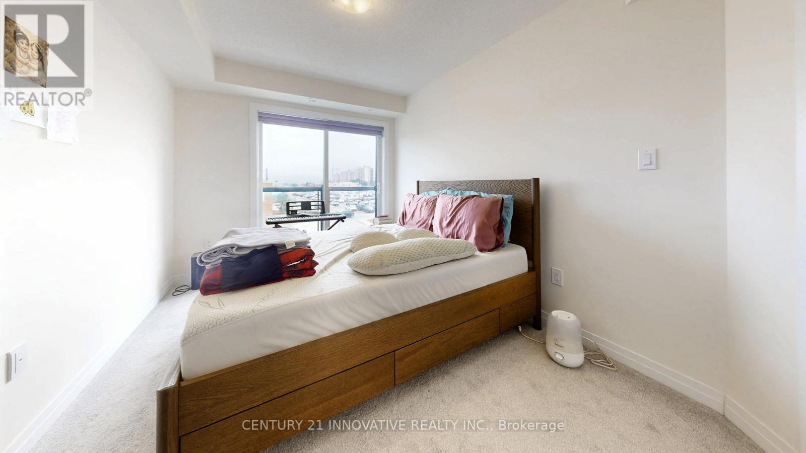 43 - 30 Liben Way, Toronto, ON - Indoor Photo Showing Bedroom