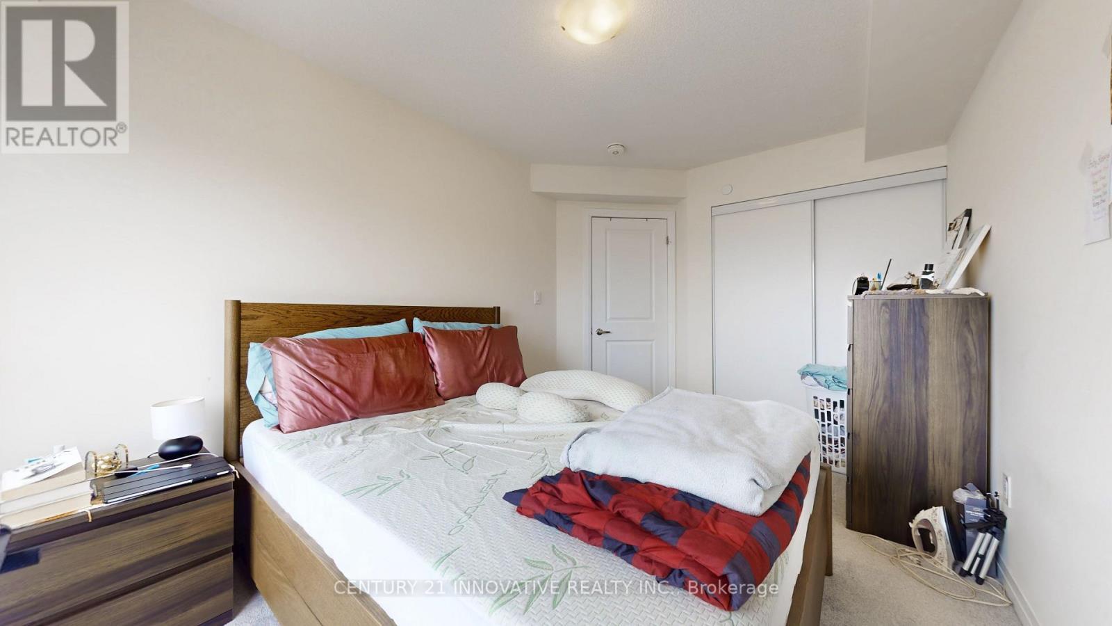 43 - 30 Liben Way, Toronto, ON - Indoor Photo Showing Bedroom