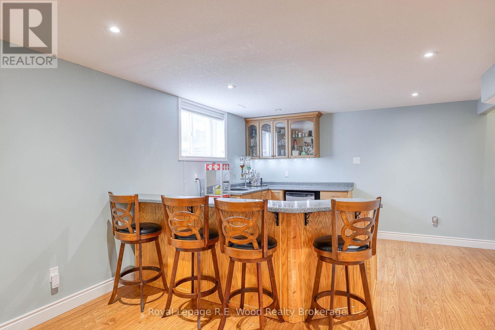 Kitchenette / Bar area - 36 Morning Glory Drive, Tillsonburg, ON - Indoor