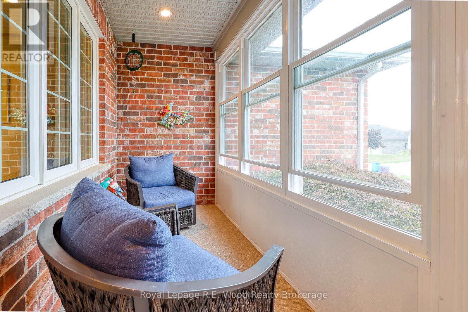 Enclosed porch - 36 Morning Glory Drive, Tillsonburg, ON - Photo Showing Other Room