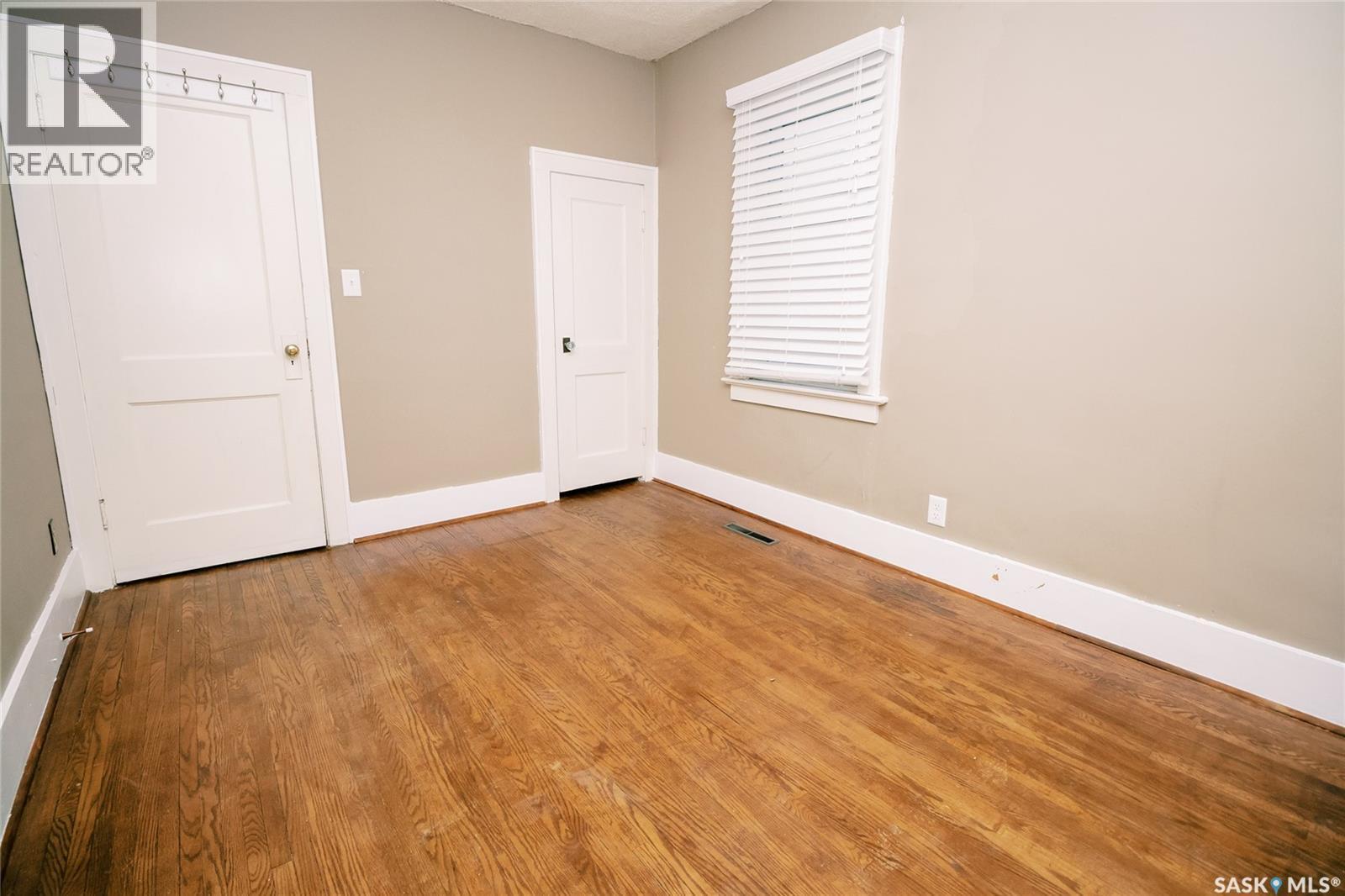 105 28Th Street, Saskatoon, SK - Indoor Photo Showing Other Room