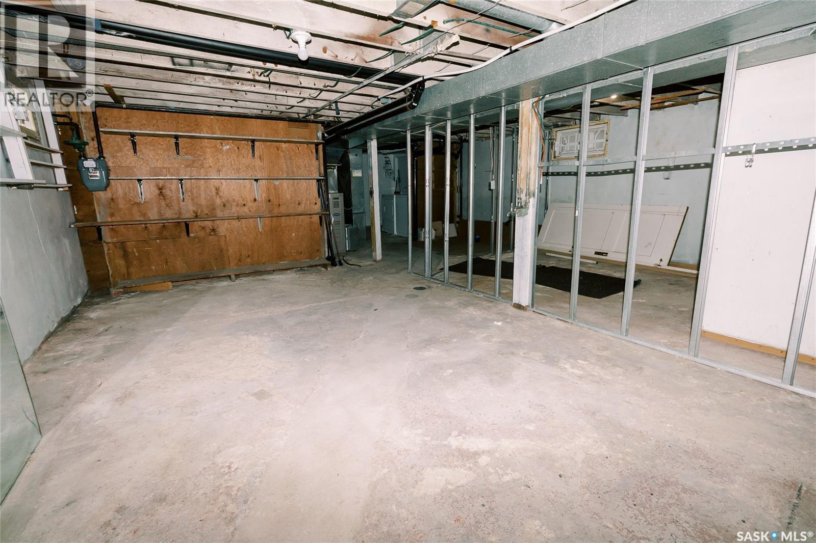 105 28Th Street, Saskatoon, SK - Indoor