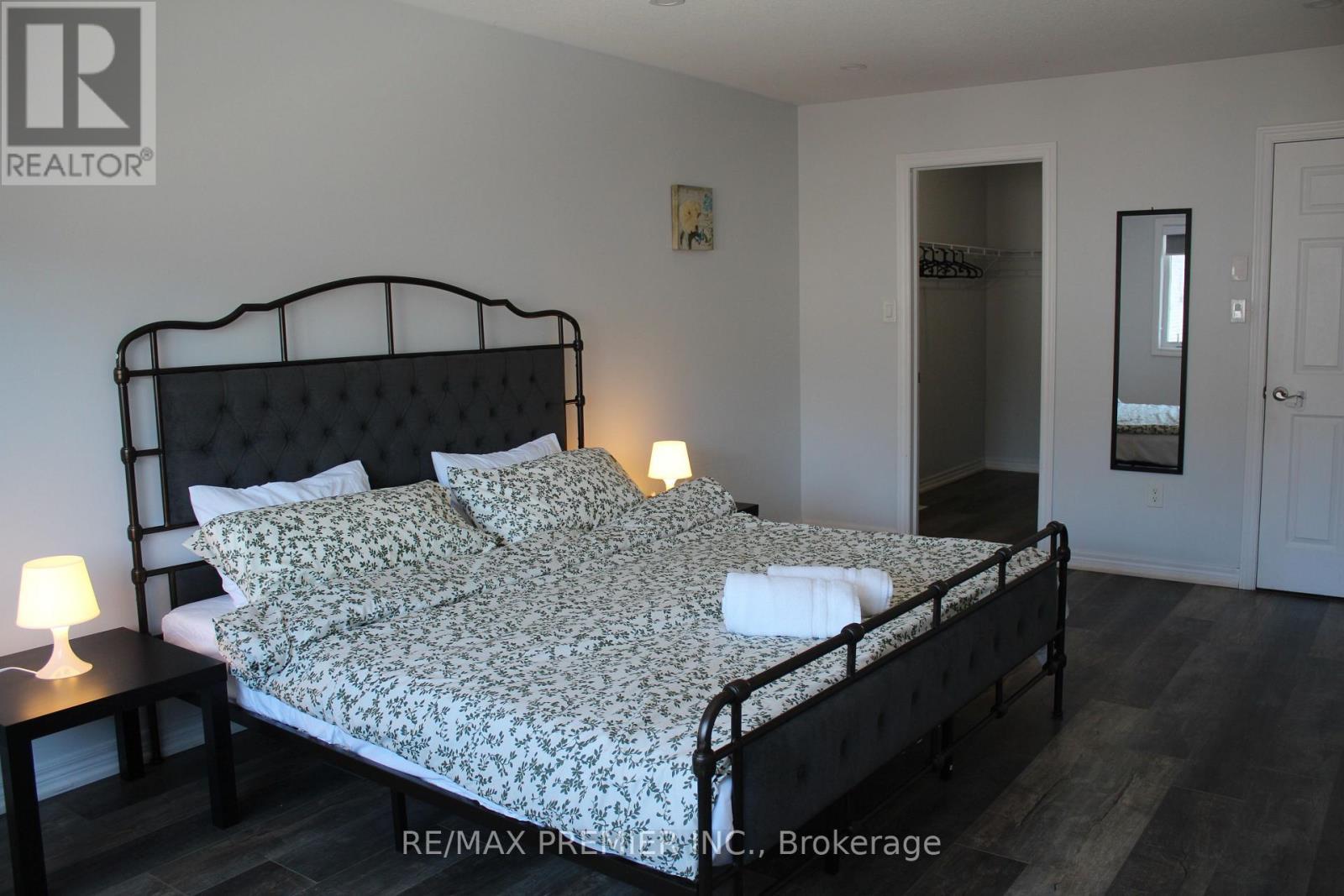 51 Mullholland Avenue, Cambridge, ON - Indoor Photo Showing Bedroom
