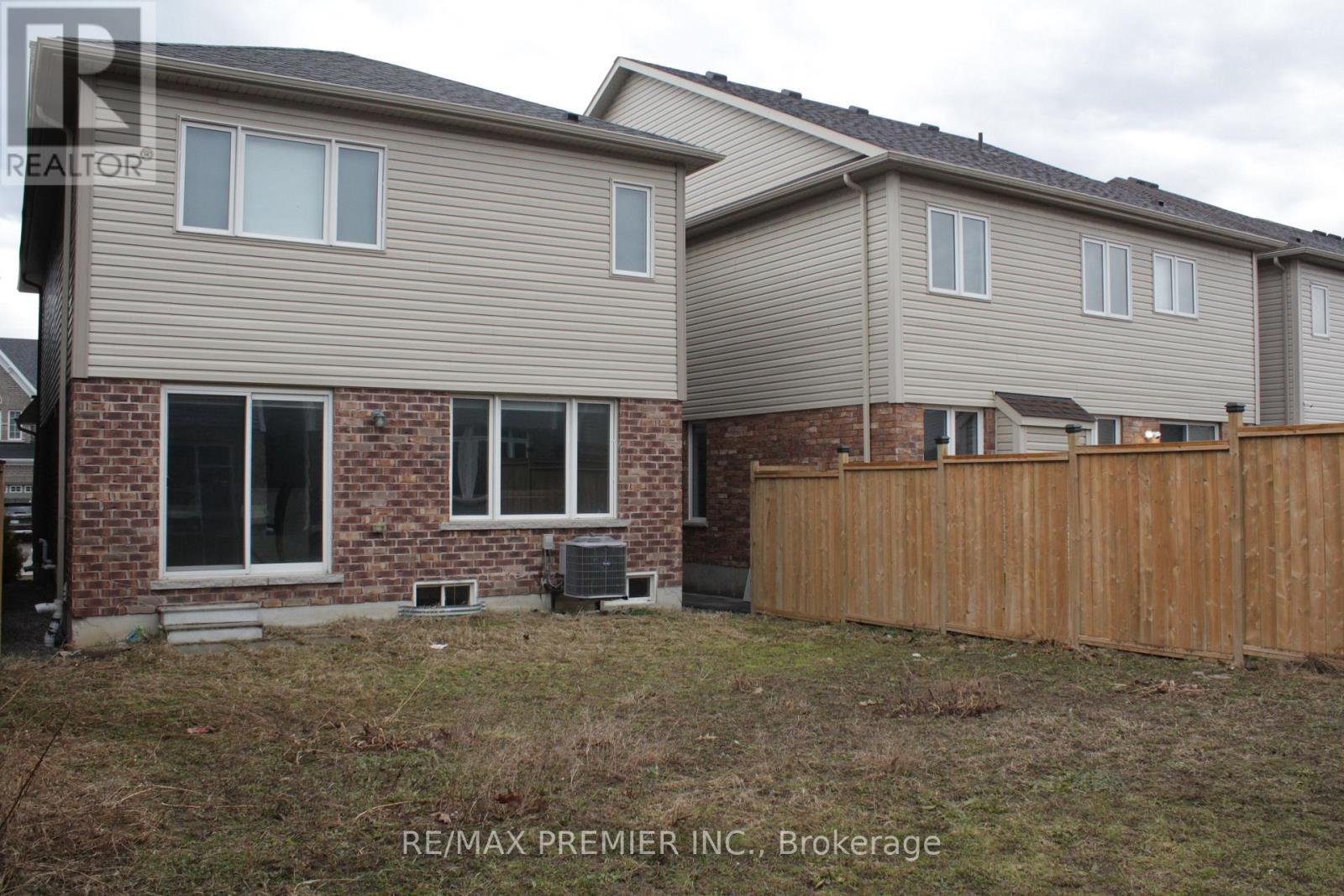 51 Mullholland Avenue, Cambridge, ON - Outdoor With Exterior