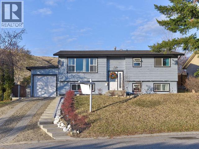 1334 Hook Drive, Kamloops, BC - Outdoor