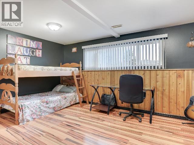1334 Hook Drive, Kamloops, BC - Indoor Photo Showing Bedroom