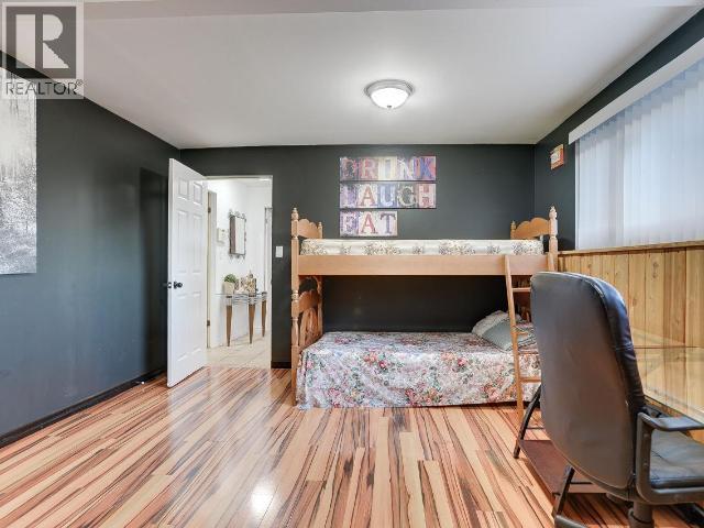 1334 Hook Drive, Kamloops, BC - Indoor Photo Showing Bedroom