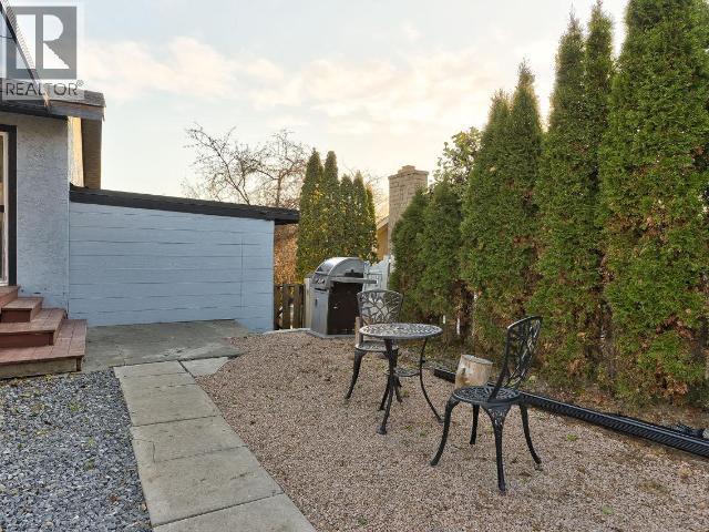 1334 Hook Drive, Kamloops, BC - Outdoor