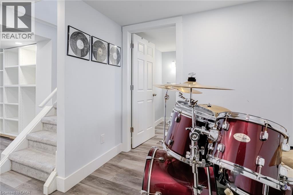 624 Burgess Avenue, Hamilton, ON - Indoor Photo Showing Other Room