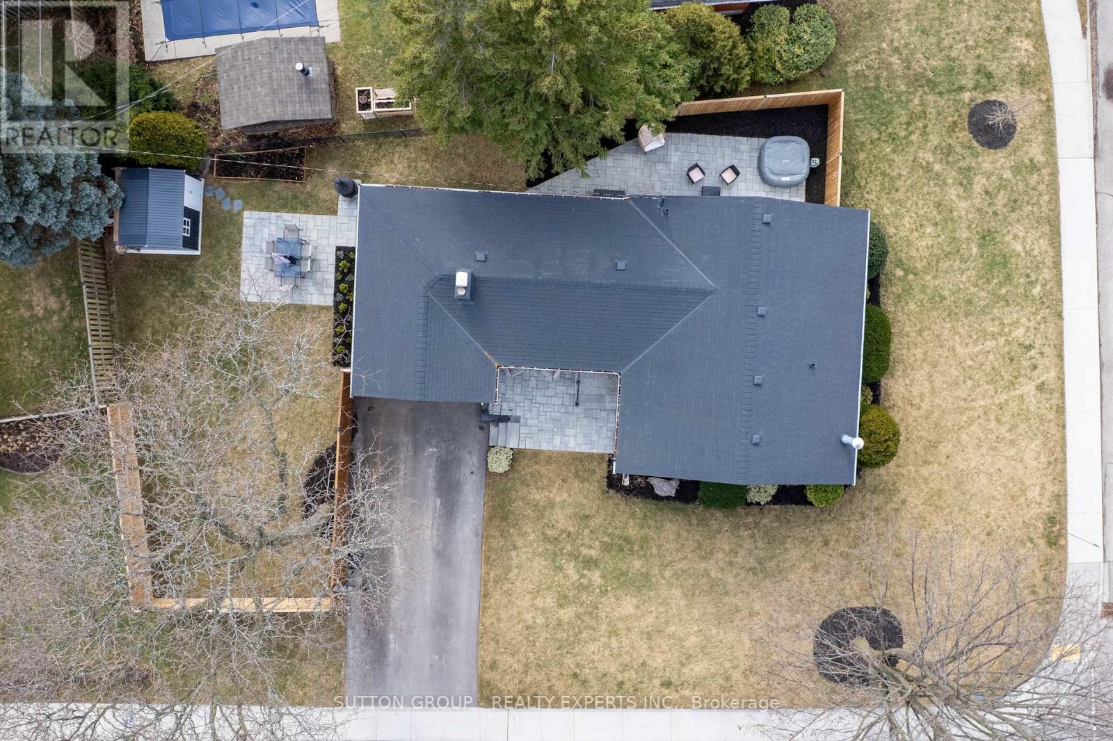 1484 Moss Glen Road, Burlington, ON - Outdoor