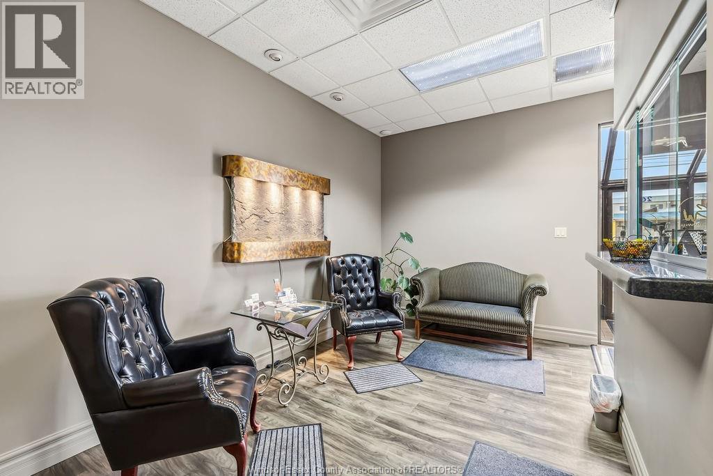 261 Shepherd, Windsor, ON