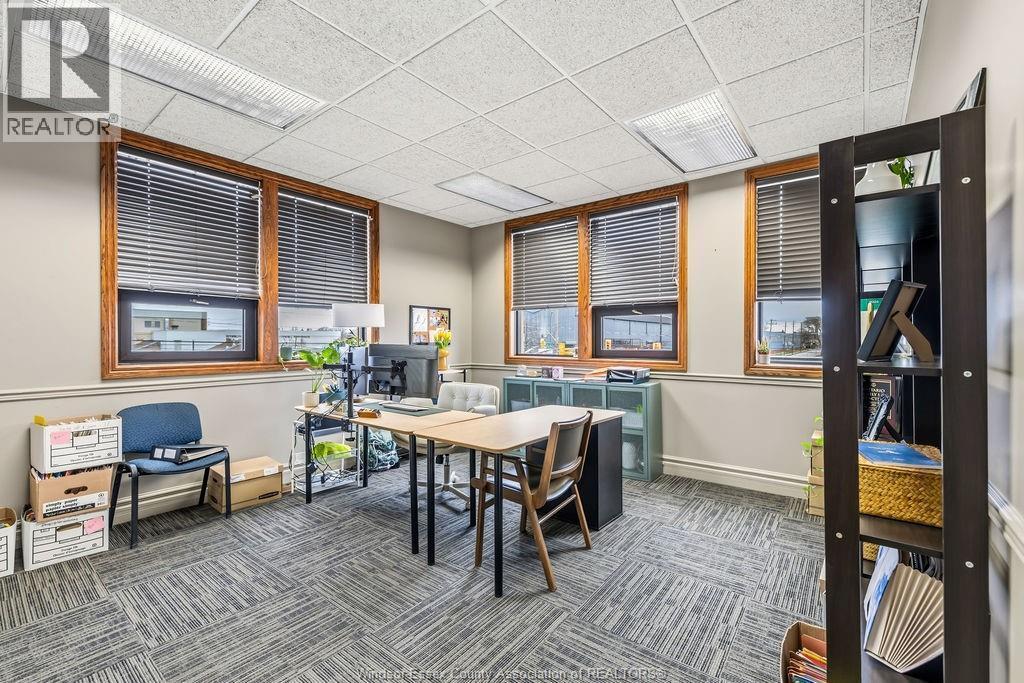 261 Shepherd, Windsor, ON