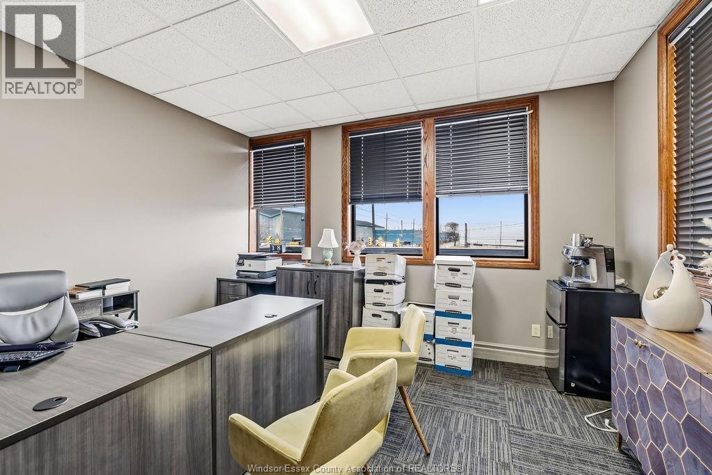 261 Shepherd, Windsor, ON