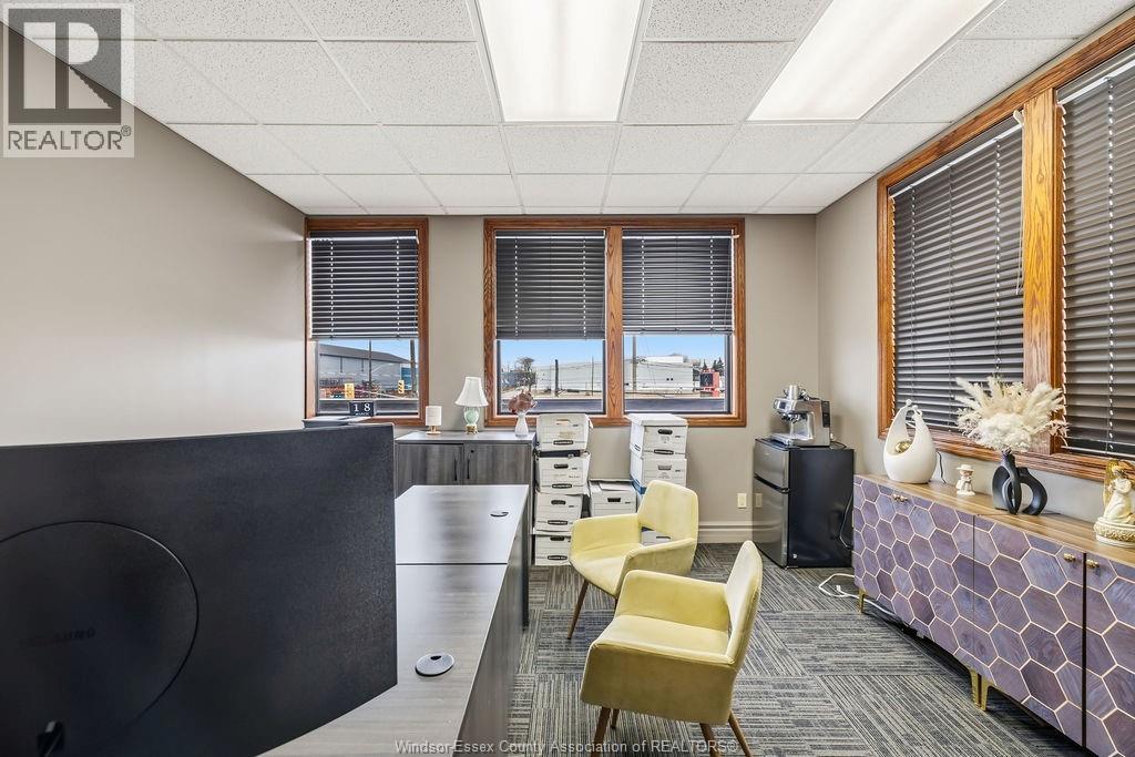 261 Shepherd, Windsor, ON